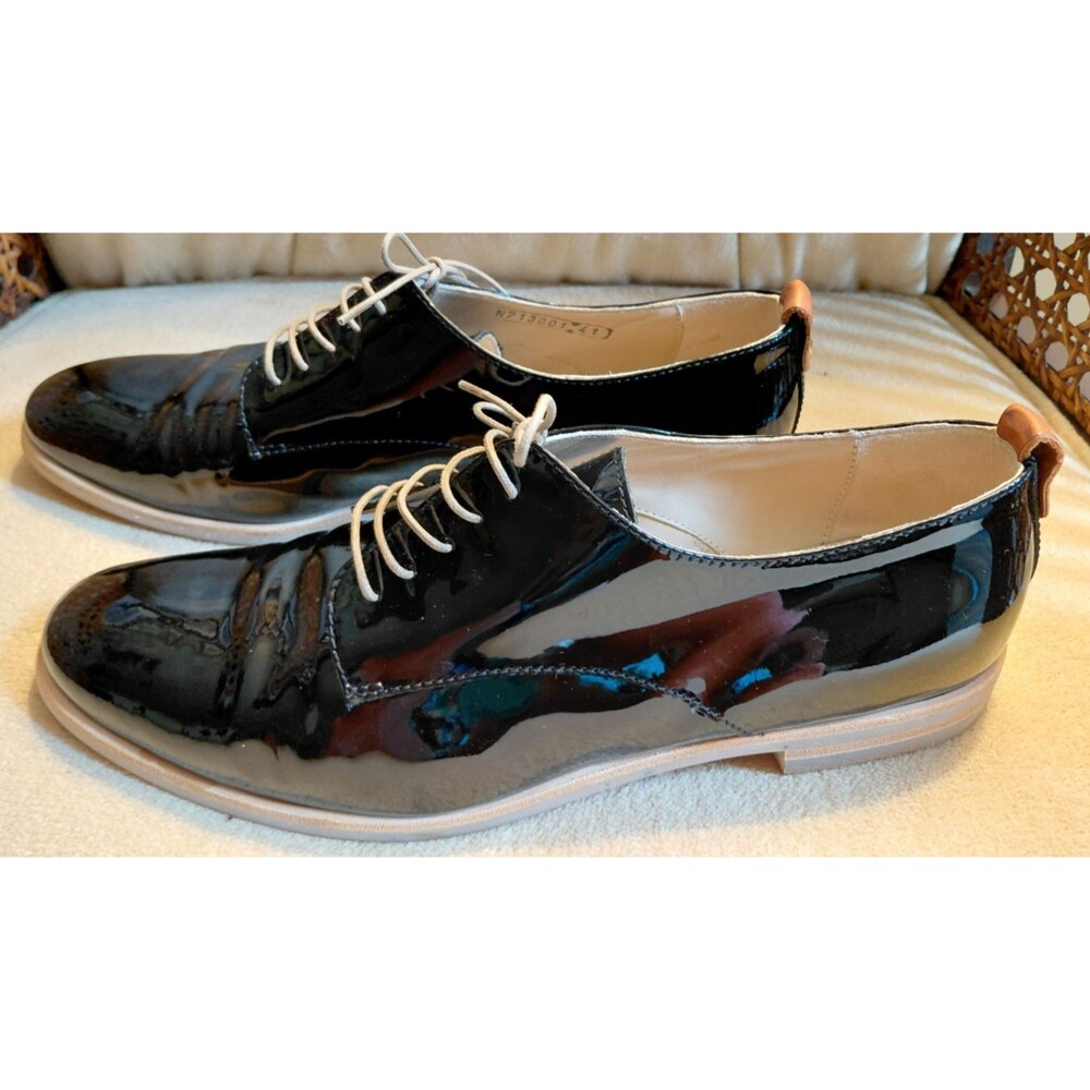 AGL Attilio Giusti Leombruni Womens 41 Black Patent Leather Oxford Shoes Italy